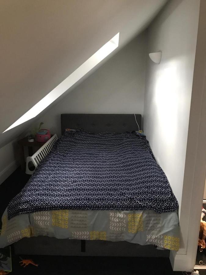 2 X Double Rooms In Cheam エクステリア 写真